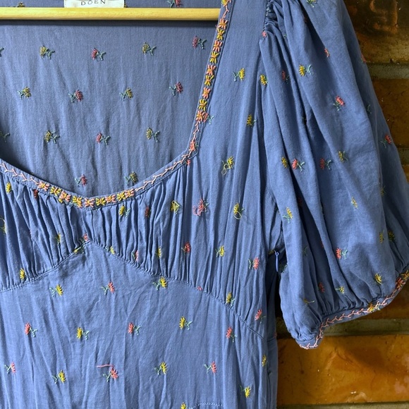 Dôen Tetra Maxi Dress Ciel Blue Carnation Embroidery Organic Cotton Puff Sleeve - Picture 10 of 10